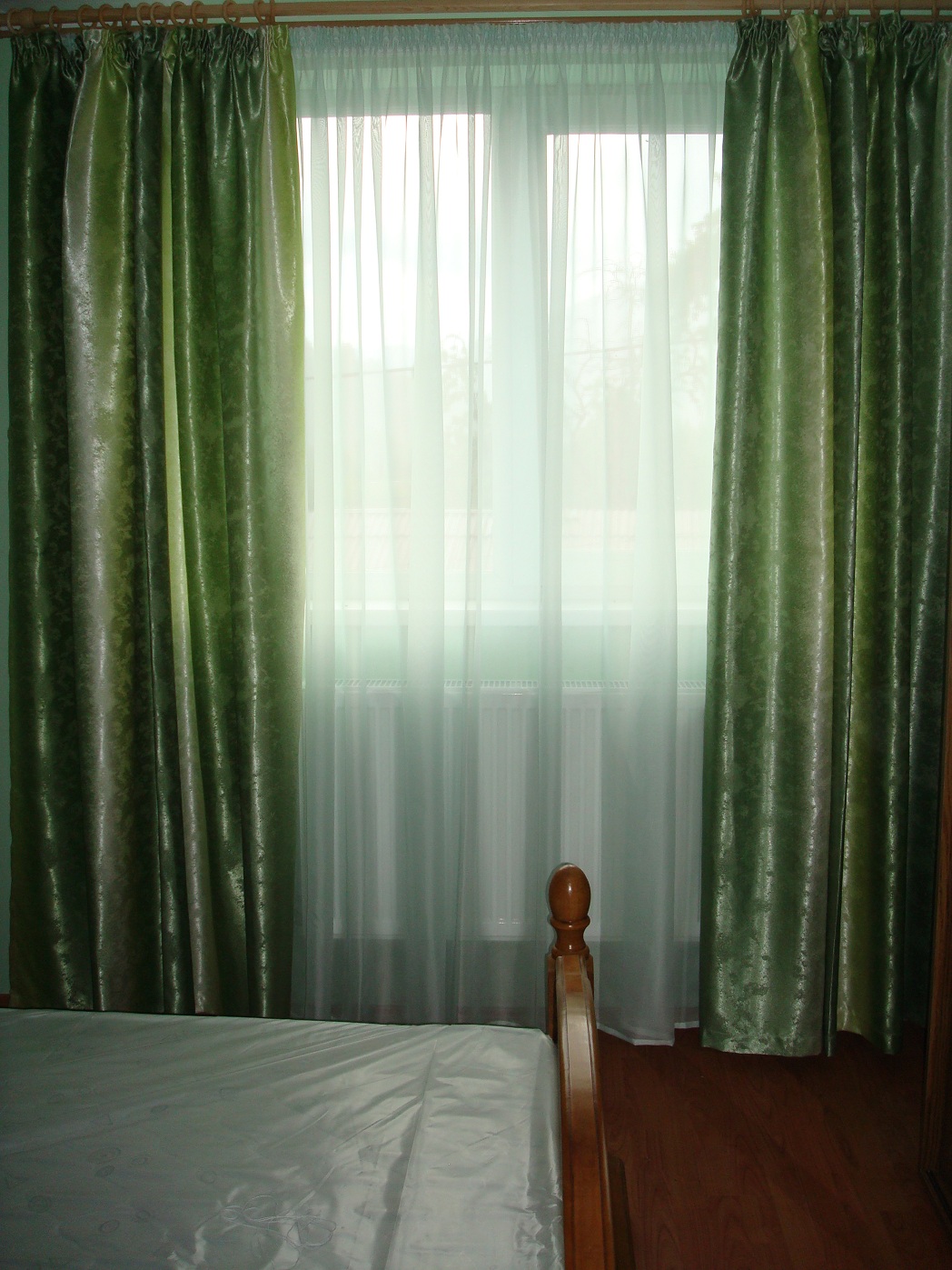 Perdele și draperii pentru dormitor 17