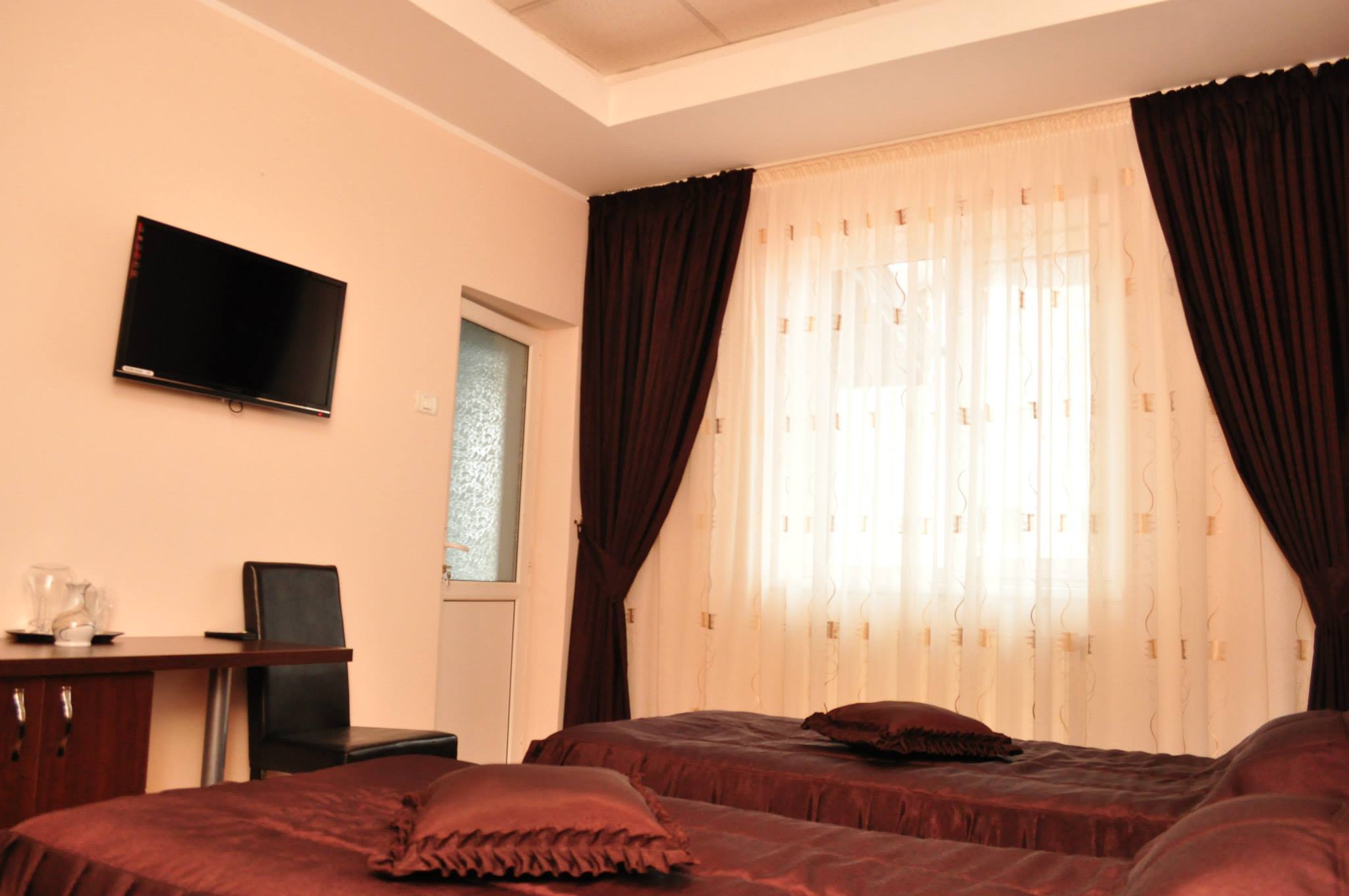 Perdele și draperii pentru hoteluri și pensiuni 4